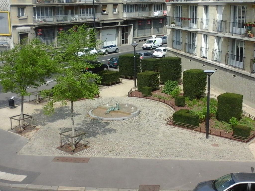 Hotel Carmin Le Havre Bagian luar foto