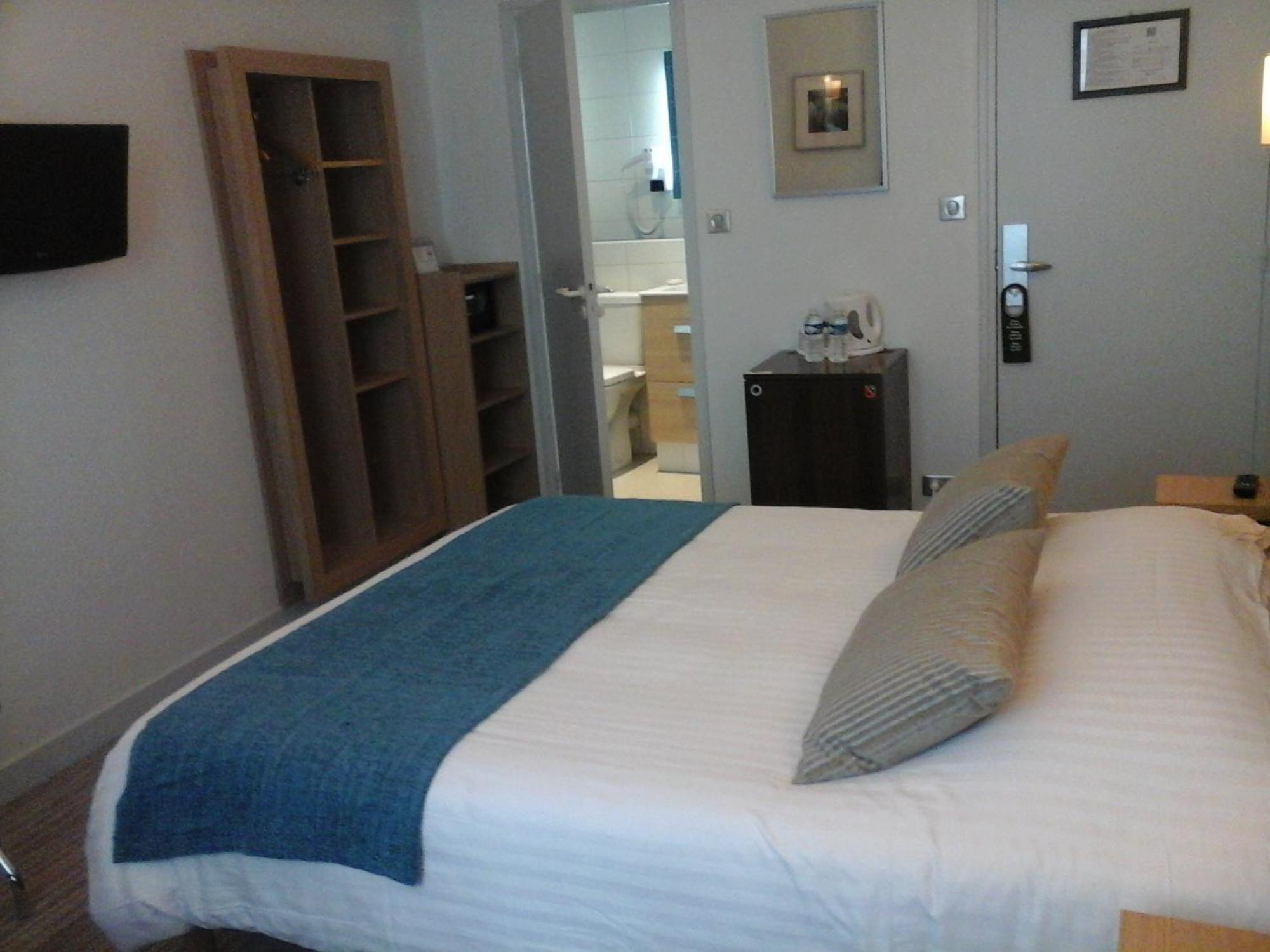 Hotel Carmin Le Havre Ruang foto